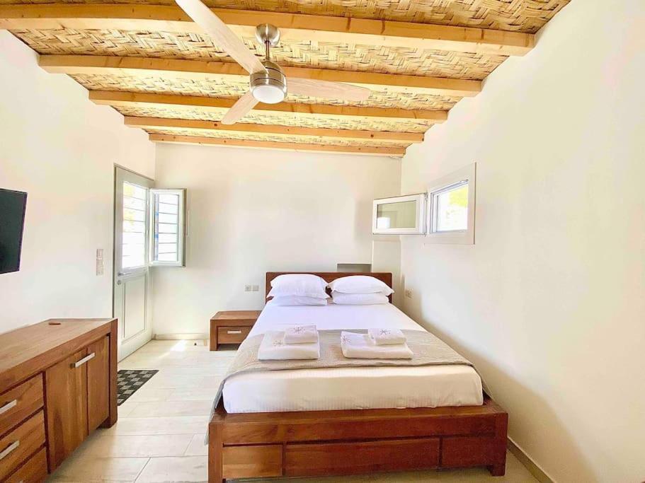 Casa Del Mar Milos